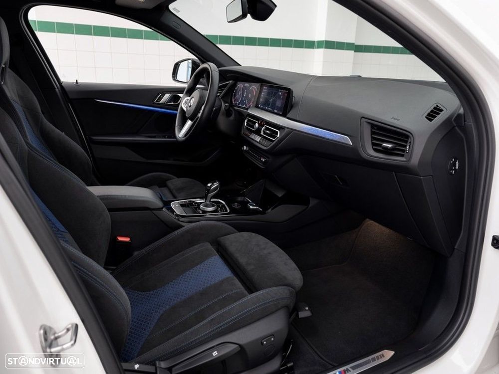 BMW 116 d Pack Desportivo M Auto — fotografia 10