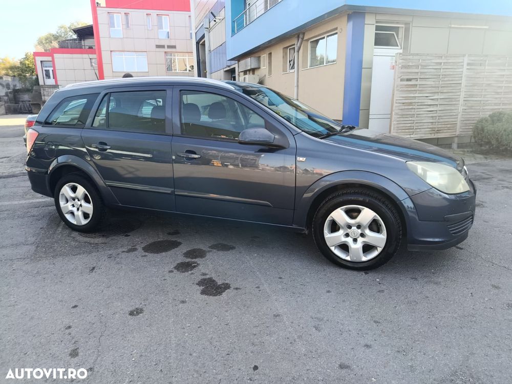 Opel Astra 2006 photo 2