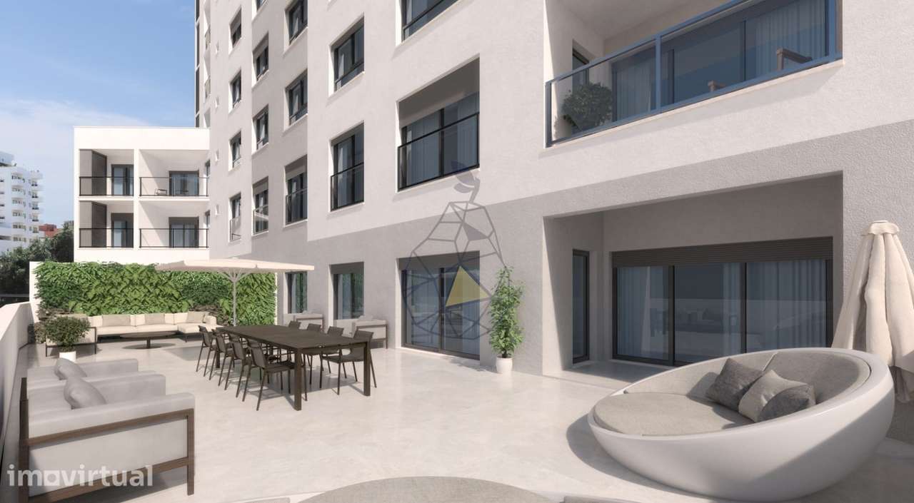 Apartamento Novo em Condomínio Fechado com 2 Quartos situado na Praia - Grande imagem: 3/60