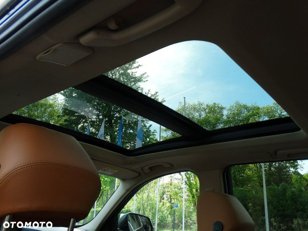 BMW Seria 3 320d Luxury Line - 16