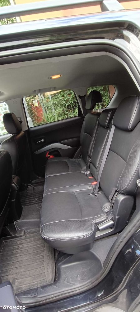 Mitsubishi Outlander - 8