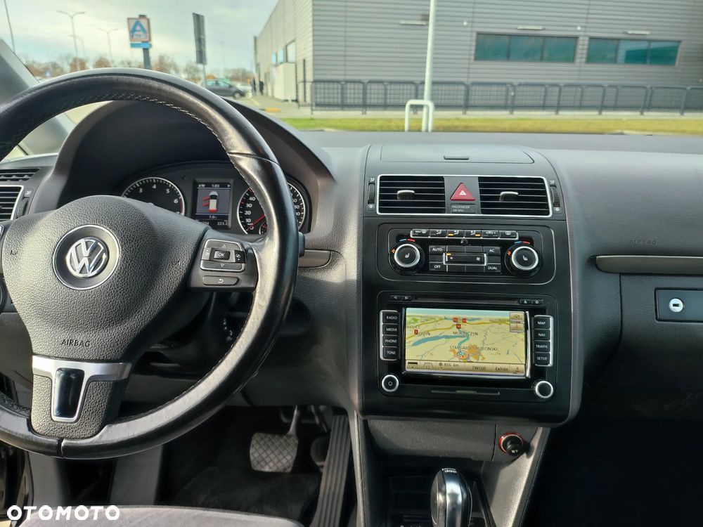 Volkswagen Touran 1.4 TSI DSG Highline - 15