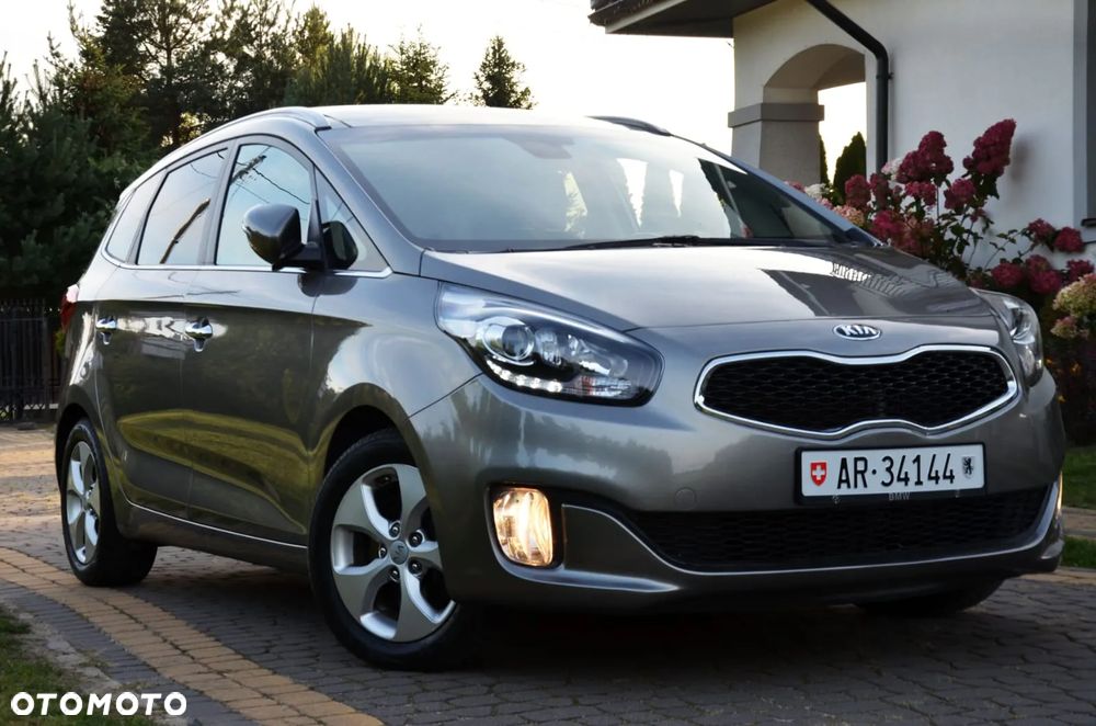 Kia Carens 1.7 CRDi XL 7os - 17