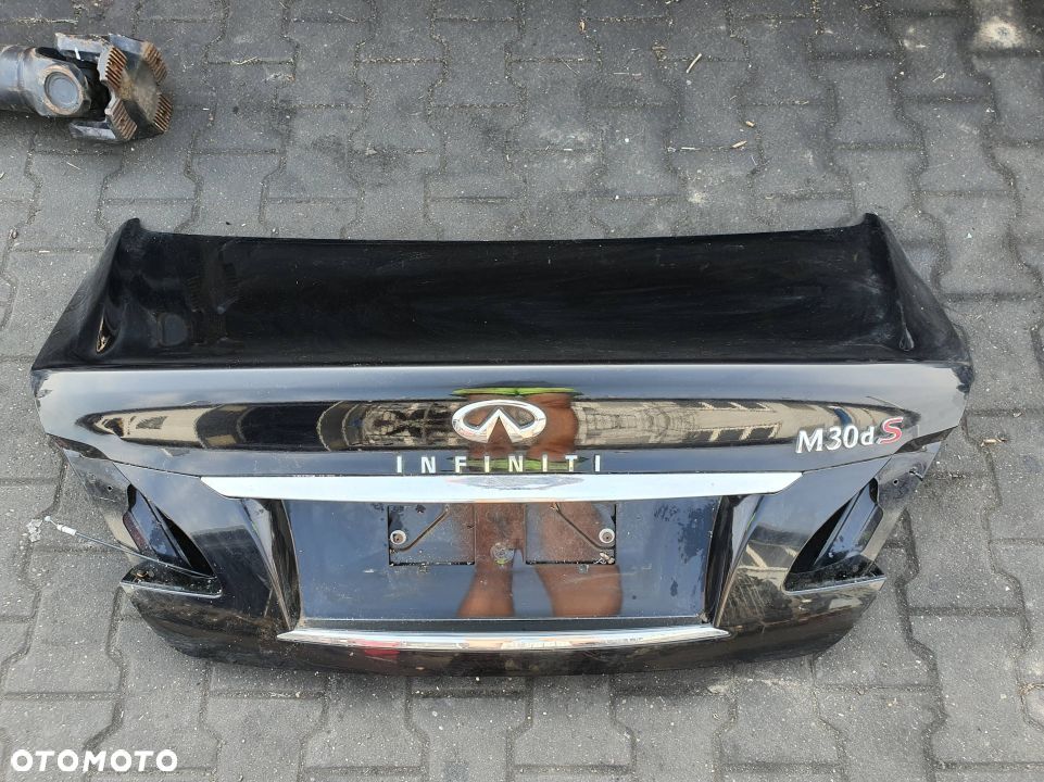 KLAPA INFINITI M30DS SEDAN - 1