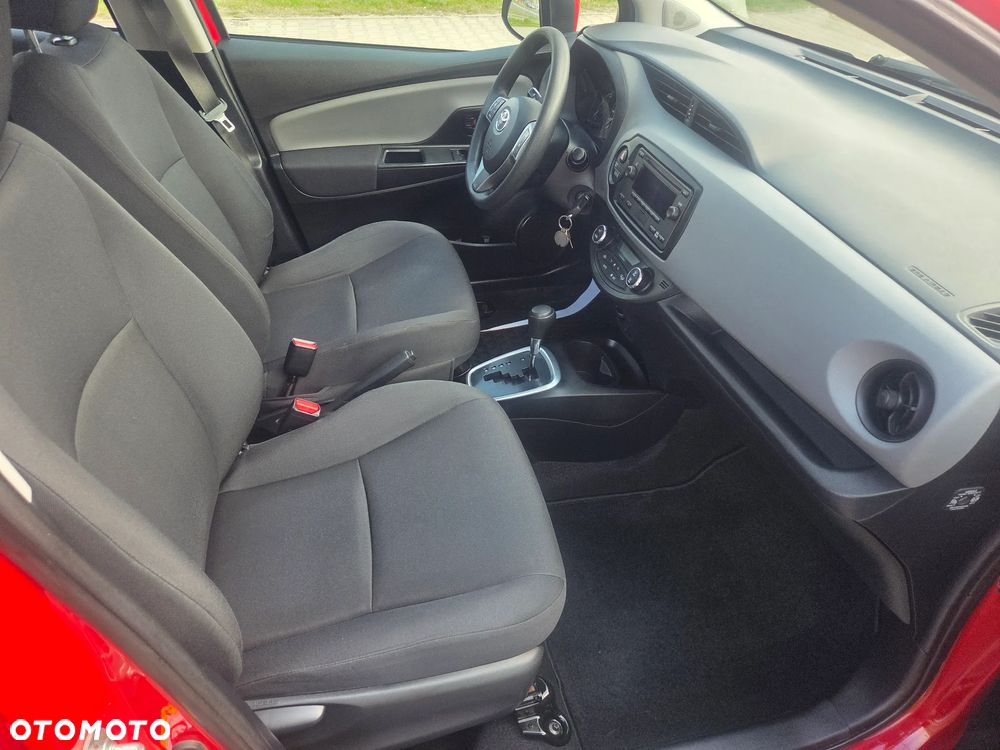 Toyota Yaris Hybrid 100 Dynamic EU6 - 15