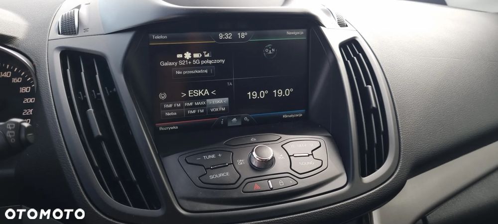 Ford Kuga - 30