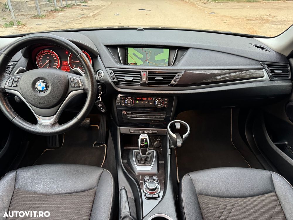 BMW X1 xDrive25d Aut. Sport Line - 8