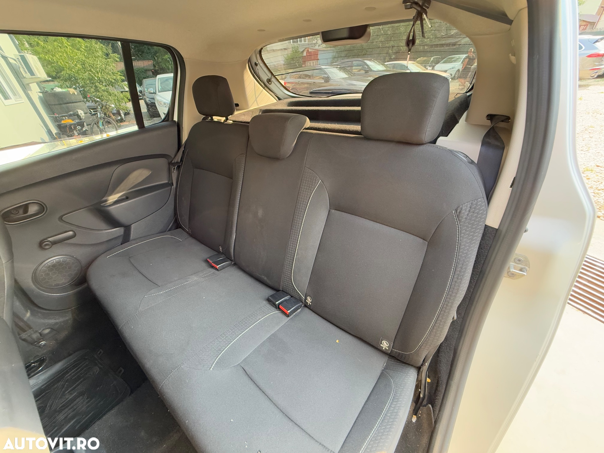 Dacia Sandero 1.0 SCe Ambiance - 11