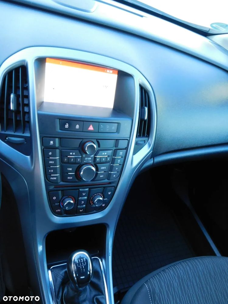 Opel Astra 1.6 ECOFLEX Start/Stop Innovation - 16