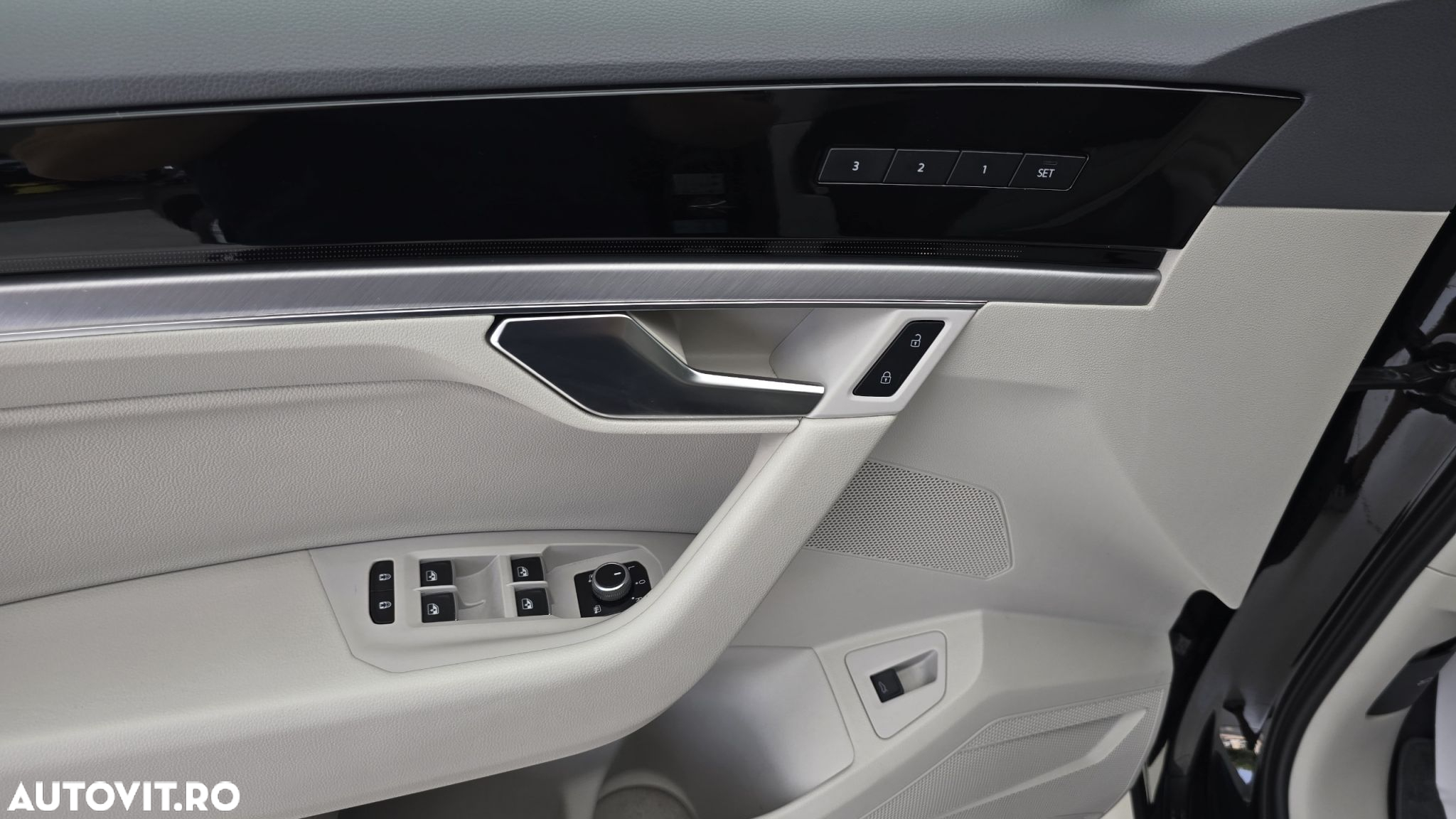Volkswagen Tiguan - 11