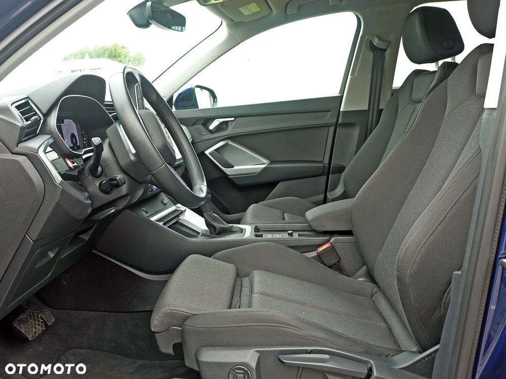 Audi Q3 2.0 TDI S tronic design - 21
