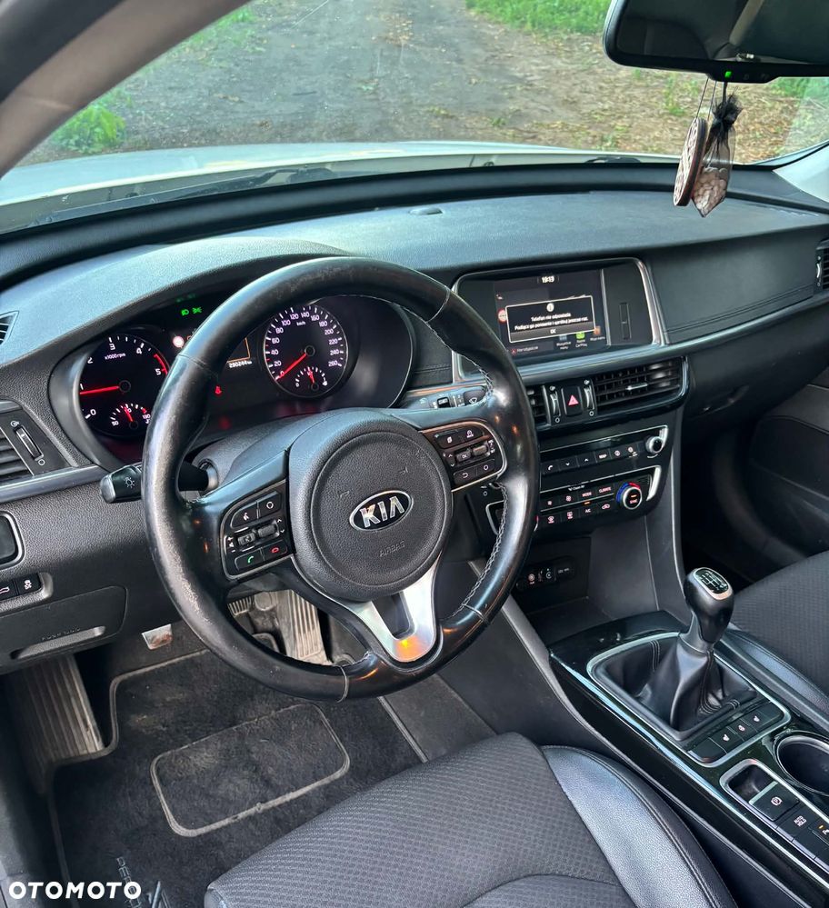 Kia Optima - 6