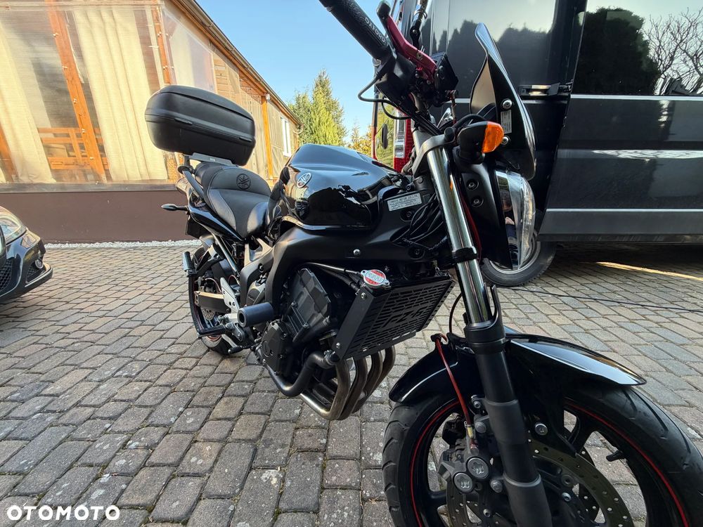 Yamaha FZ6 - 8
