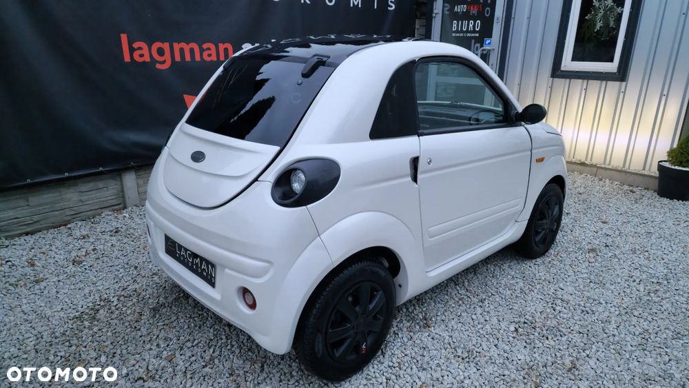 Microcar DUE - 5