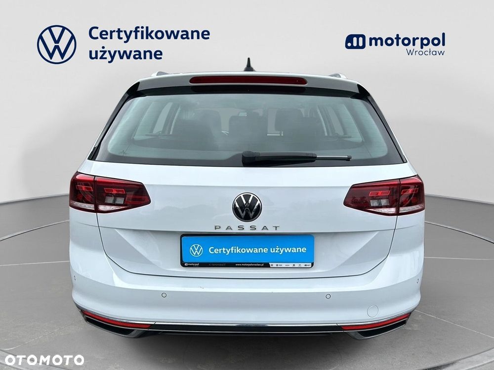Volkswagen Passat 2.0 TDI EVO Elegance - 13