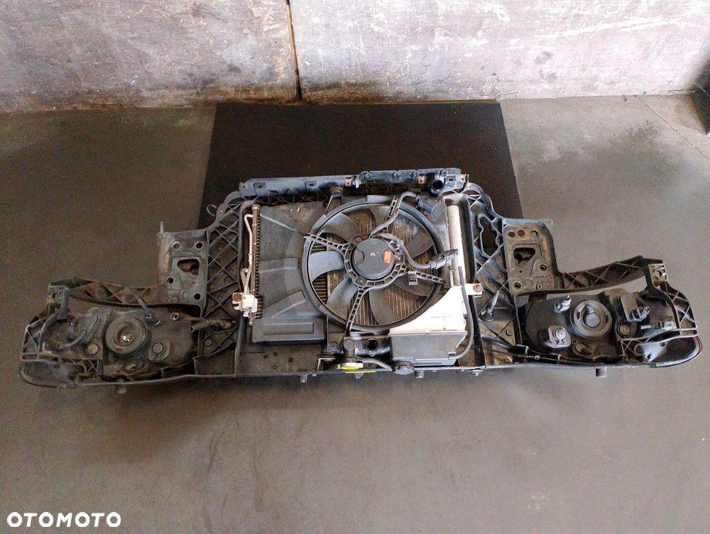 PAS PRZEDNI WZMOCNIENIE CZOŁOWE + LAMPY HYUNDAI GETZ I 1.1 12V - 5