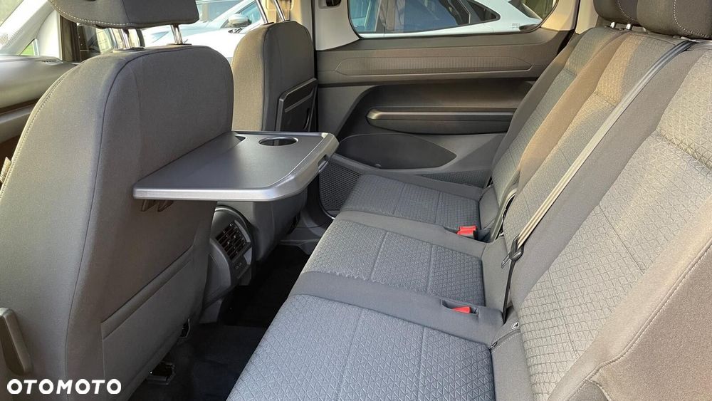 Ford Tourneo Connect - 16