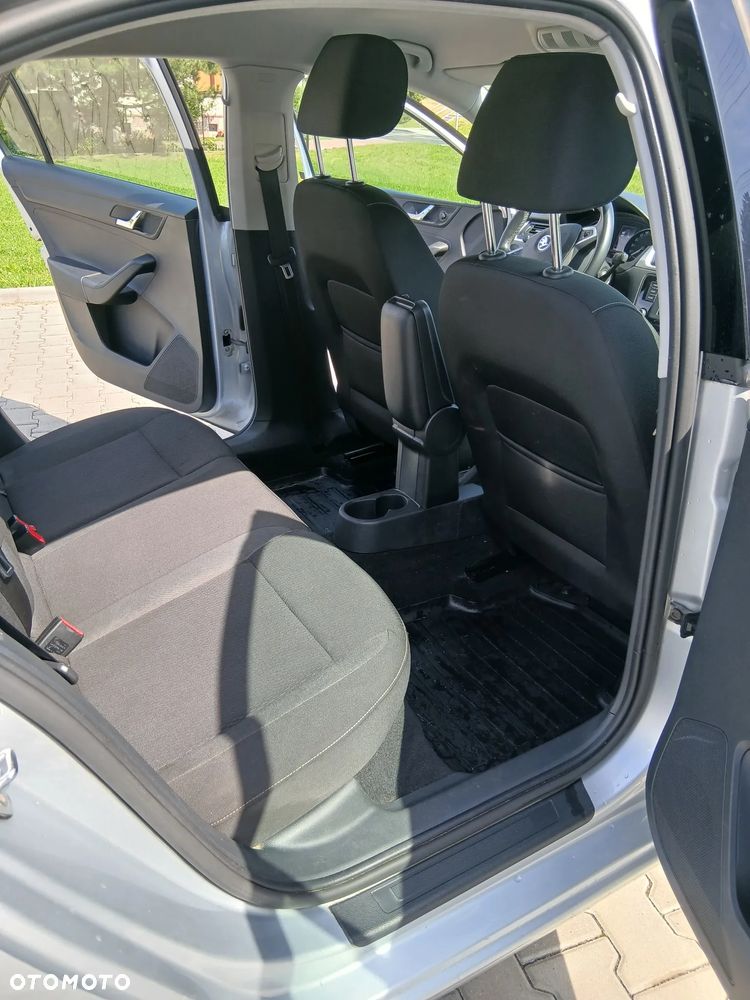 Skoda RAPID 1.2 TSI Ambition - 13