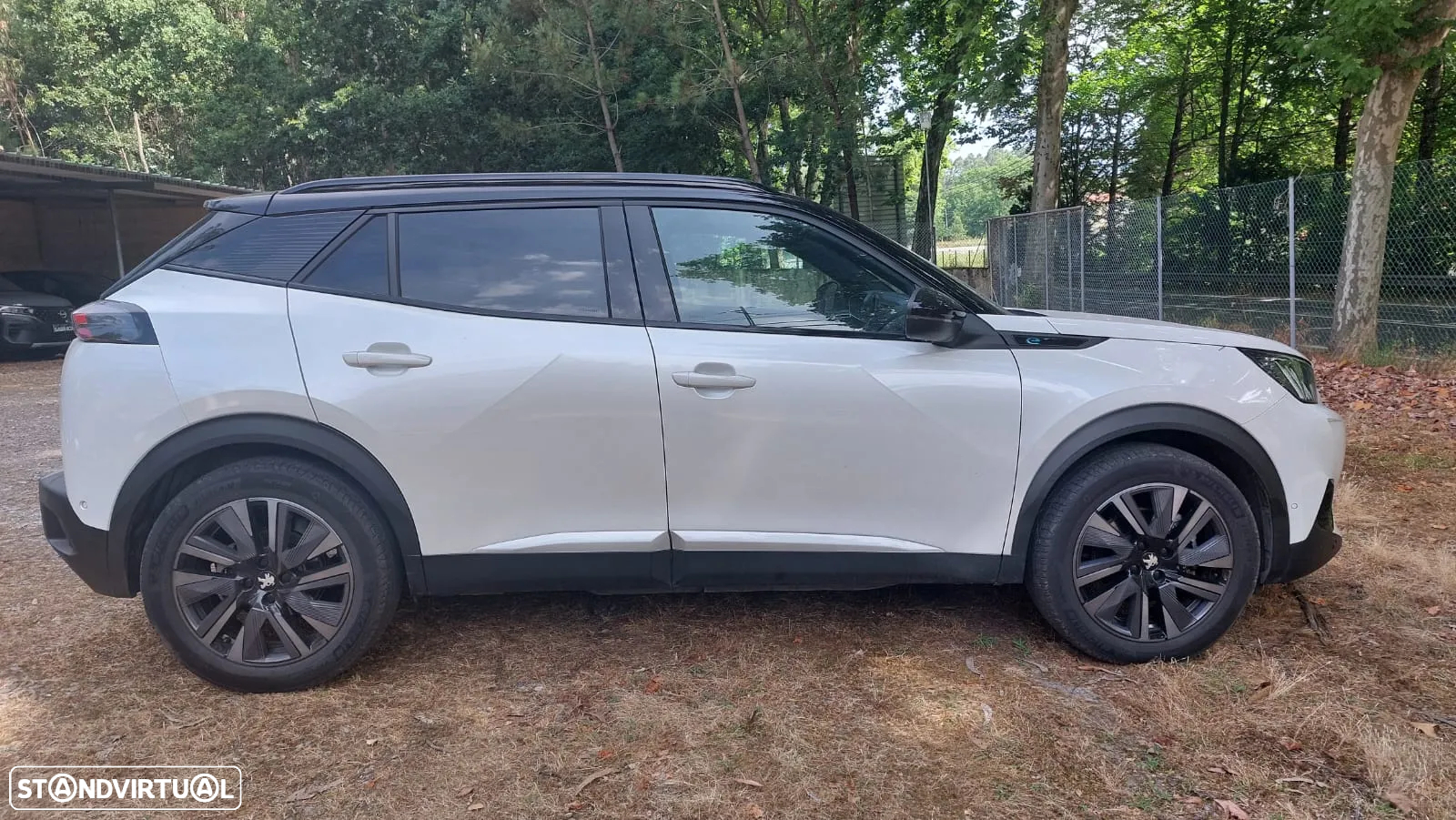 Peugeot e-2008 50 kWh GT Pack - 8