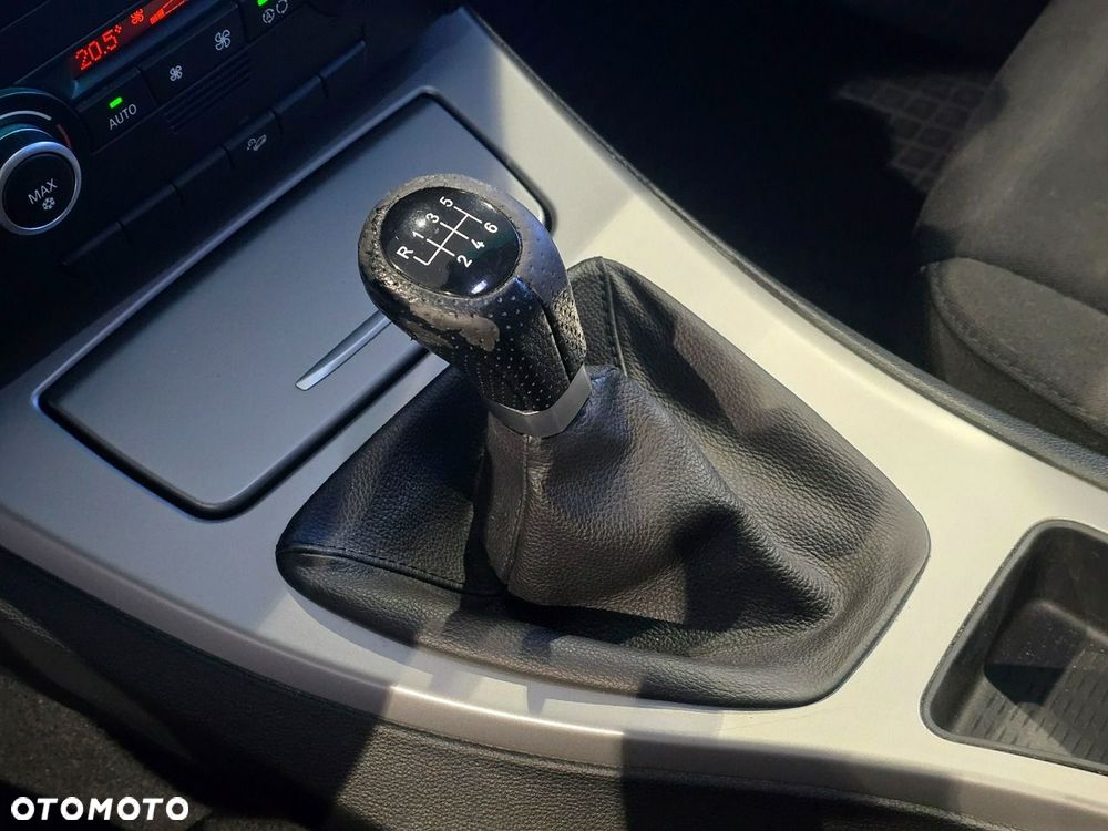 BMW Seria 3 - 28
