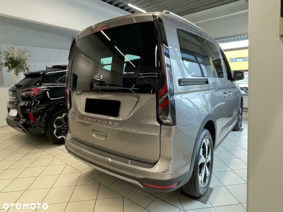 Ford Tourneo Connect - 4