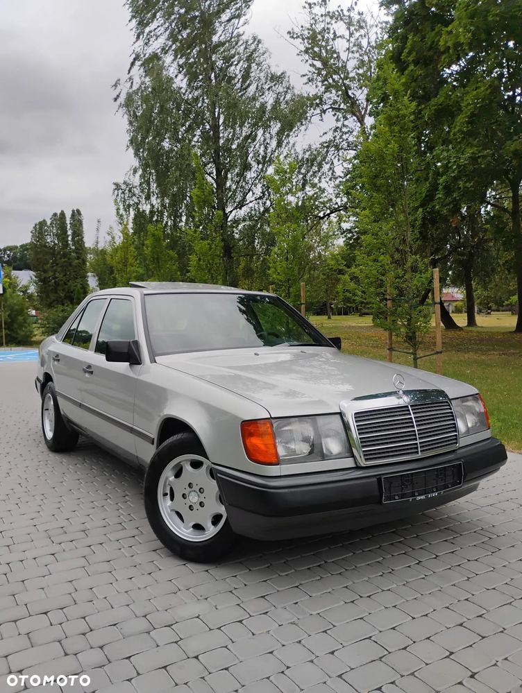 Mercedes-Benz W124 (1984-1993) - 1