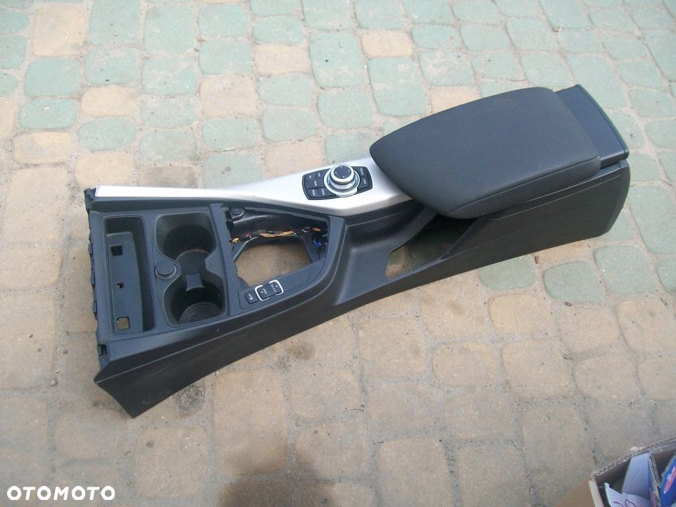 Podłokietnik BMW E39 - 3