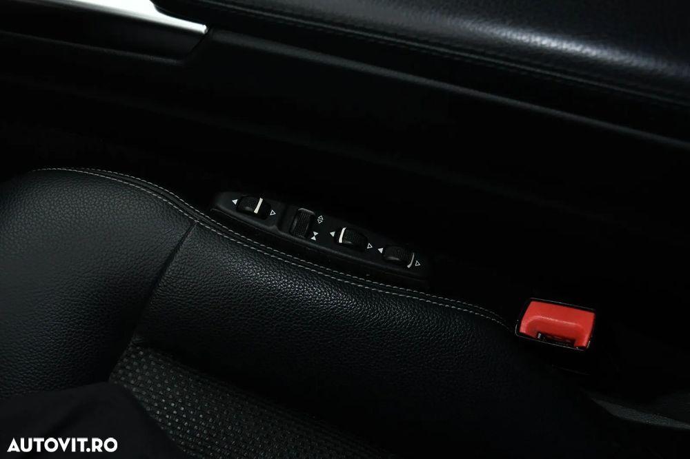 Mercedes-Benz E 300 BLUETEC 7G-TRONIC Avantgarde - 17