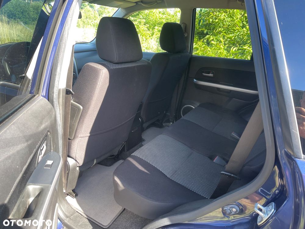 Suzuki Grand Vitara 1.9 DDiS Premium - 12