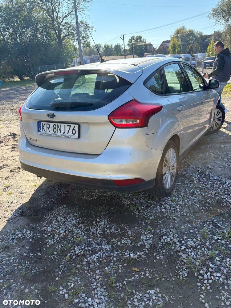 Ford Focus 1.5 TDCi Trend - 6