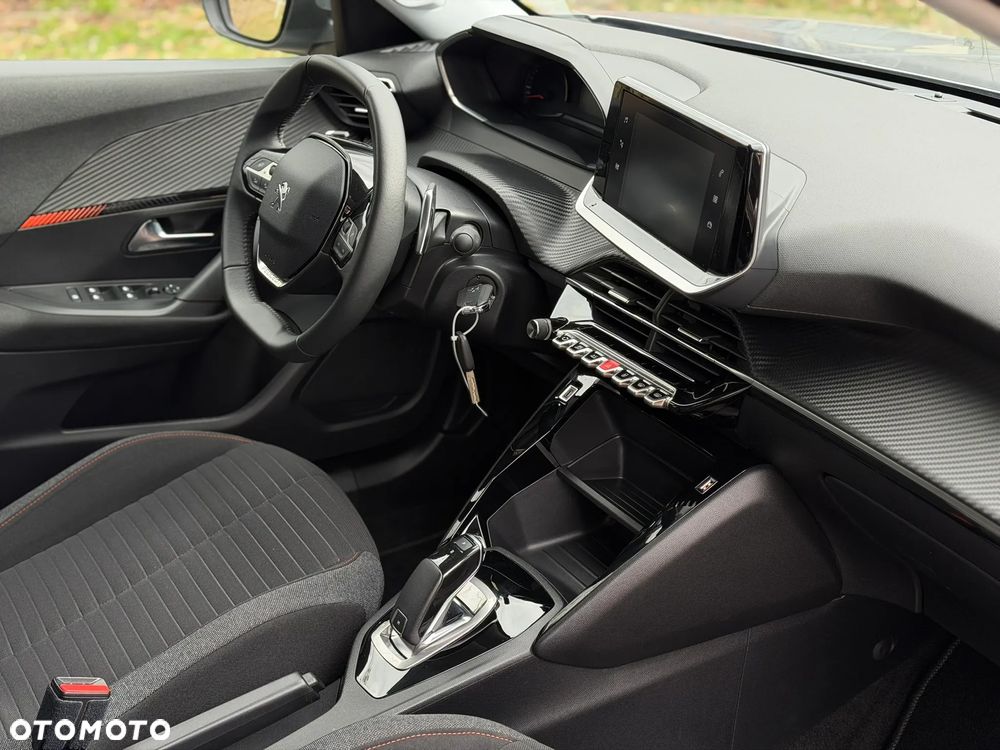 Peugeot 2008 PureTech 130 EAT8 Active - 31