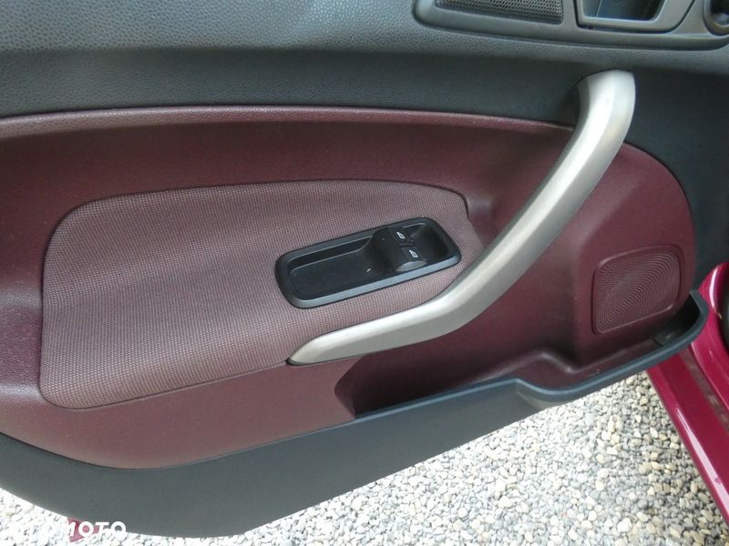 Ford Fiesta 1.25 Ghia EU5 - 24