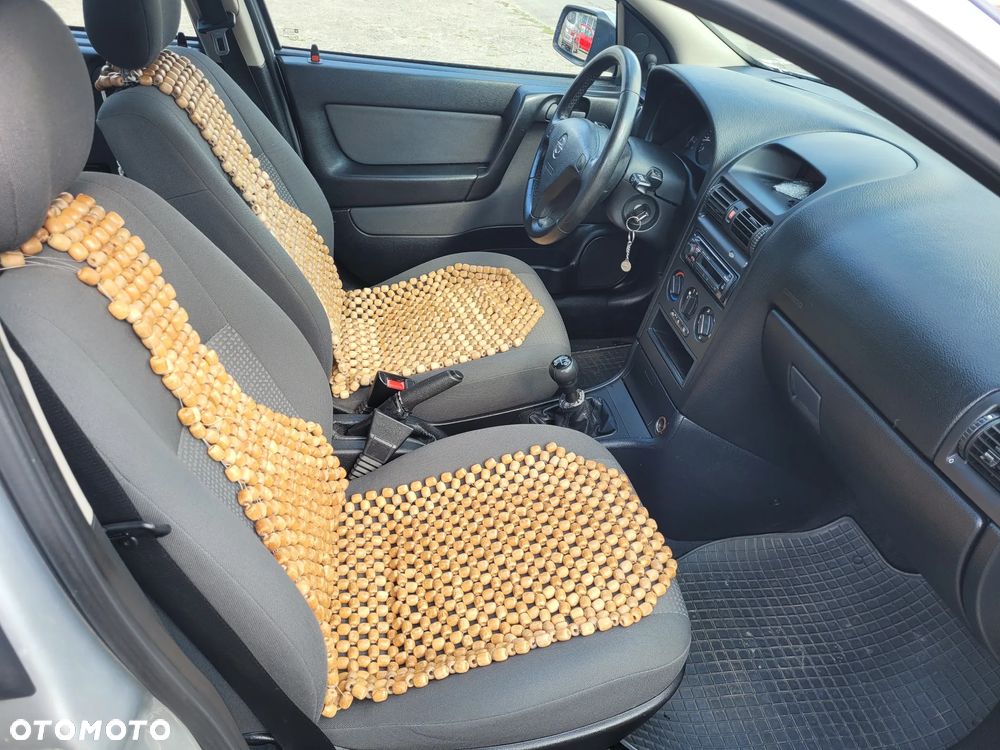 Opel Astra 1.4 Start - 11