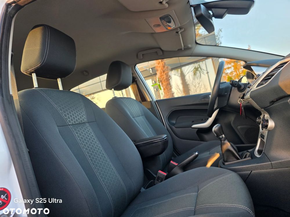 Ford Fiesta - 33