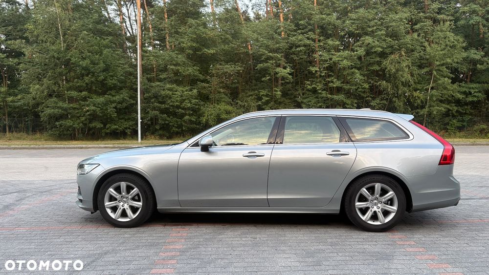 Volvo V90 D4 AWD Momentum - 10