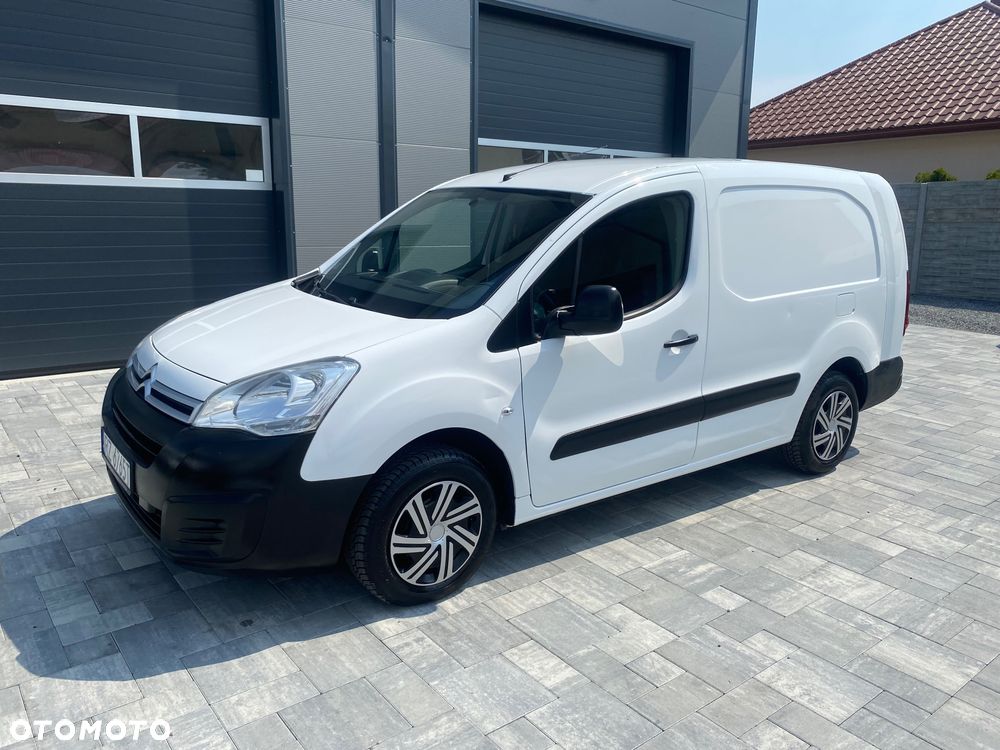 Citroën BERLINGO 1.6 HDI, MAX długi, 3-osobowy, klimatyzacja, zakupiony w salonie w Rzeszowie Bezwypadkowy serwisowany - 1