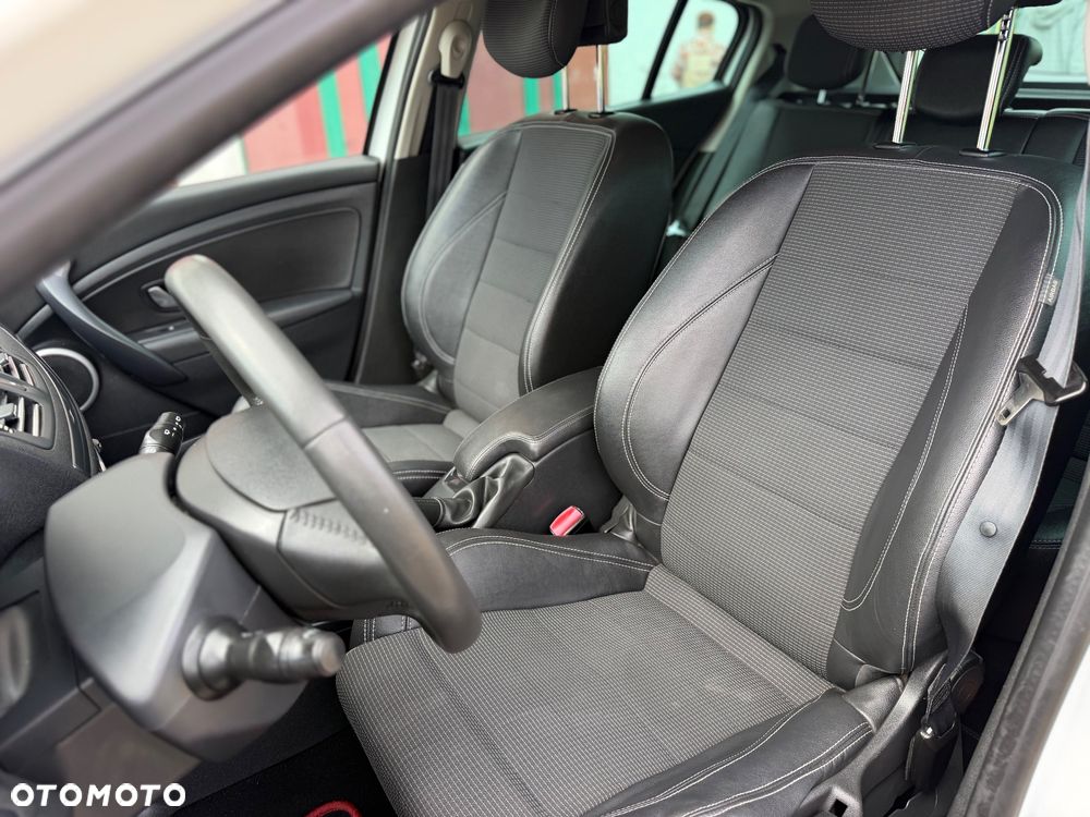 Renault Megane TCe 130 Luxe - 22