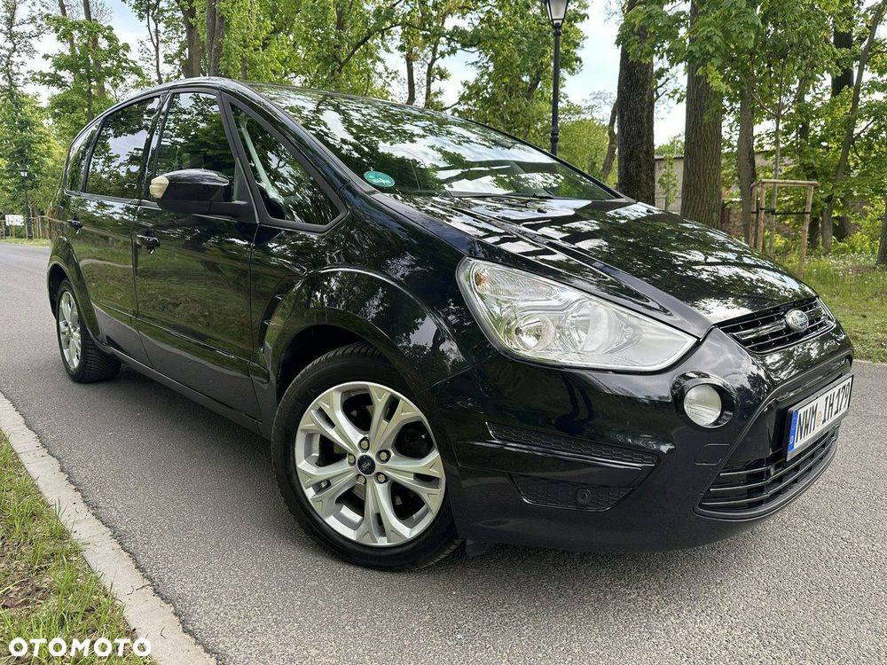 Ford S-Max - 13