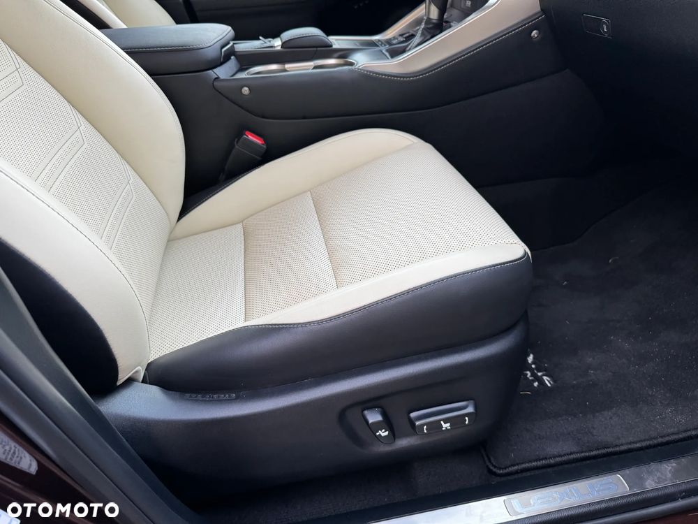 Lexus NX 300h F Impression AWD - 23