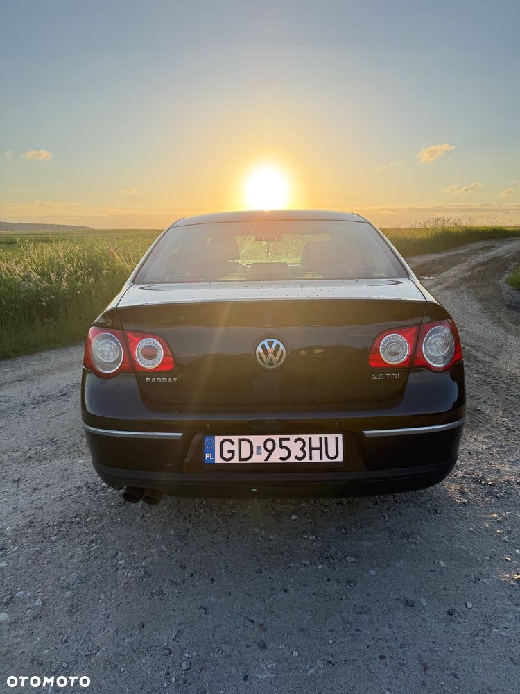 Volkswagen Passat 2.0 TDI DPF Comfortline - 5