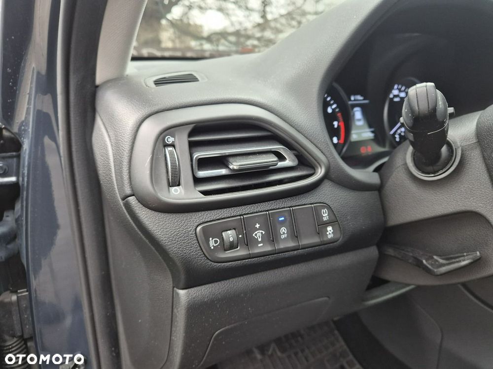 Hyundai i30 1.5 T-GDI 48V Smart - 12
