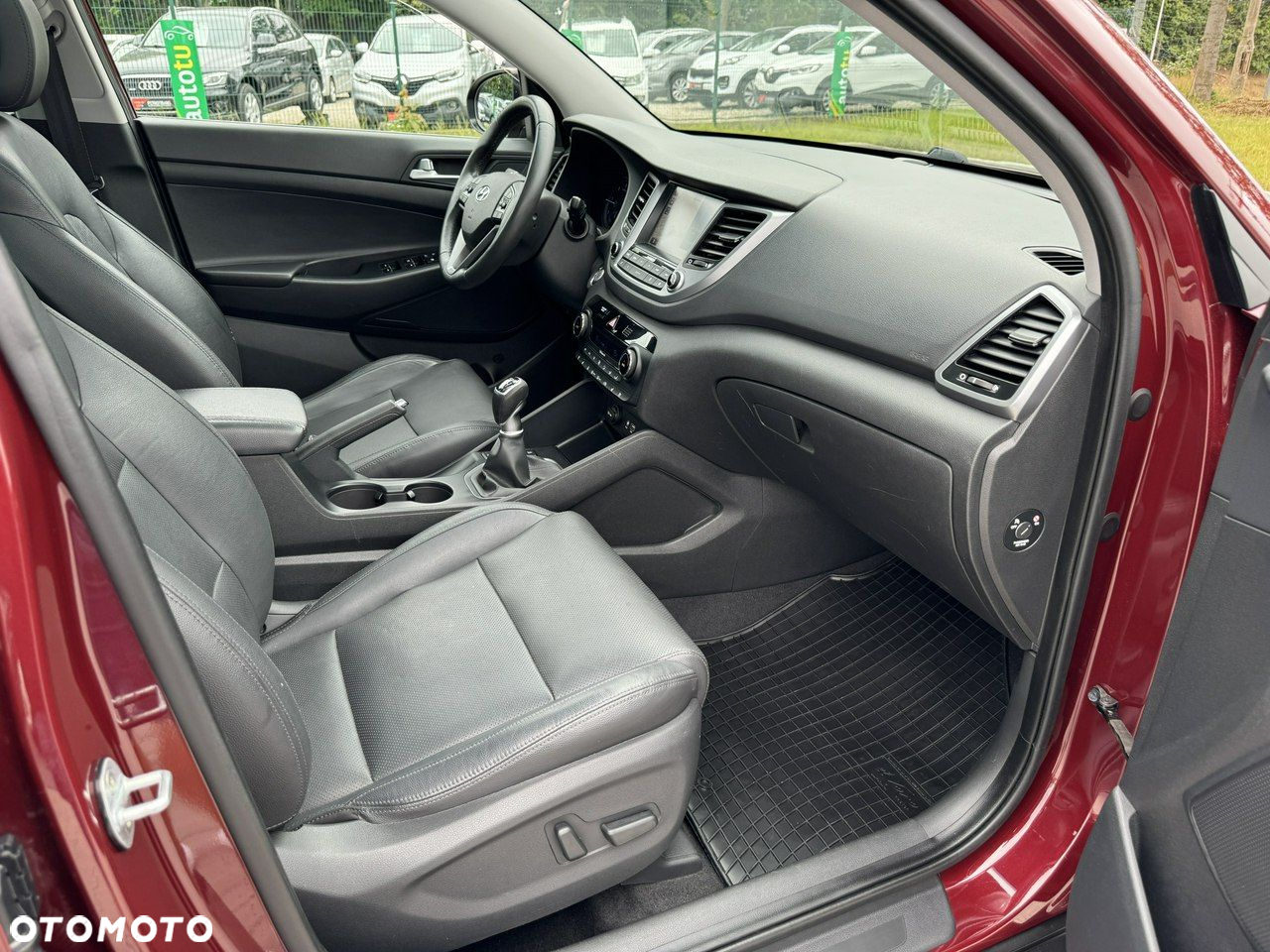Hyundai Tucson 2.0 CRDI BlueDrive GO Plus 2WD - 37