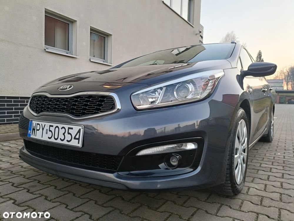 Kia Ceed 1.4 CVVT ISG Vision - 13