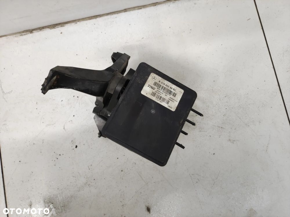 POMPA ABS MERCEDES E KLASA W213 213 2.0 CDI - 2