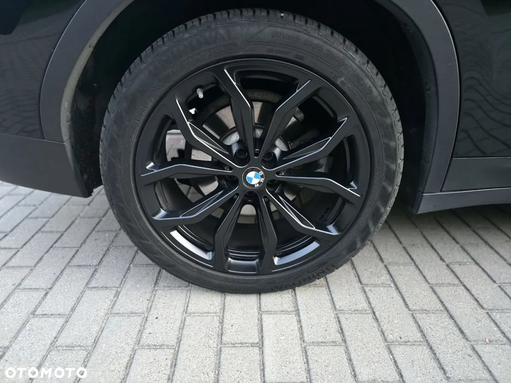 BMW X3 xDrive20d - 16
