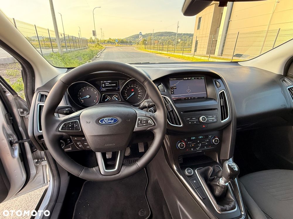 Ford Focus 1.5 EcoBoost Titanium ASS - 27