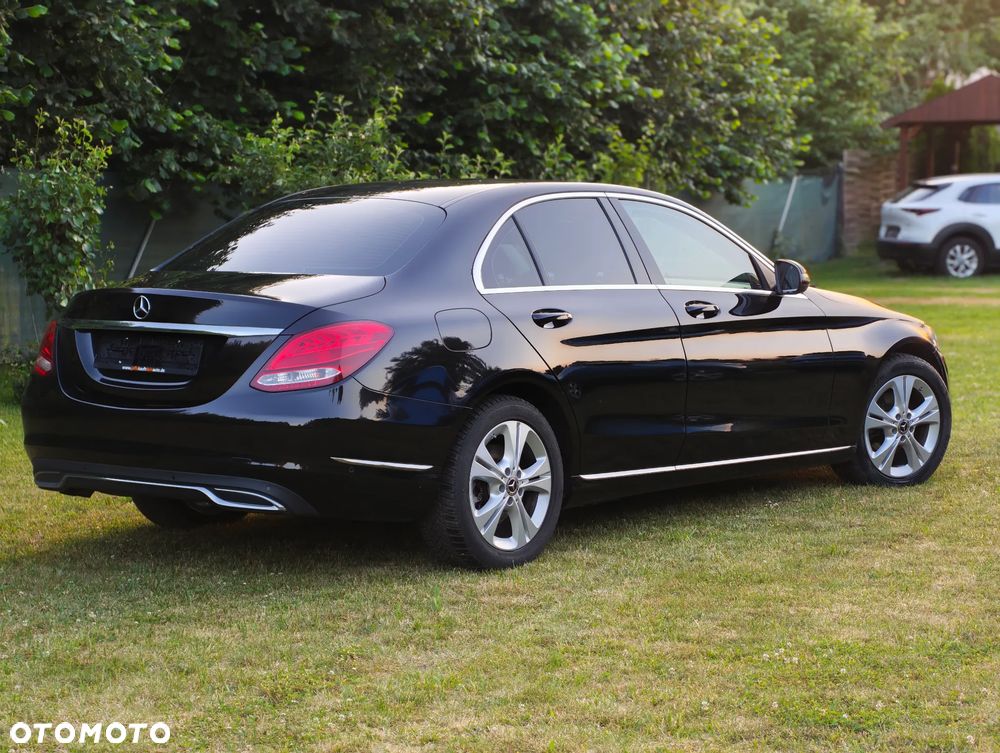 Mercedes-Benz Klasa C 180 7G-TRONIC Avantgarde - 22