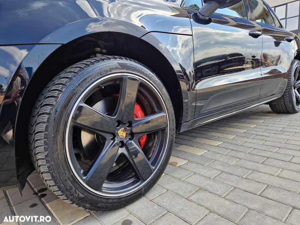 Porsche Macan - 29