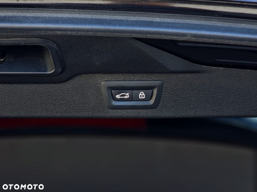 BMW X5 M M50d - 28