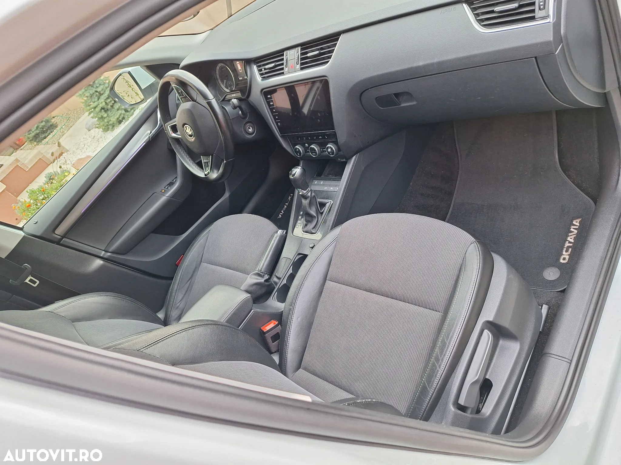 Skoda Octavia Combi 1.6 TDI DSG Style - 18